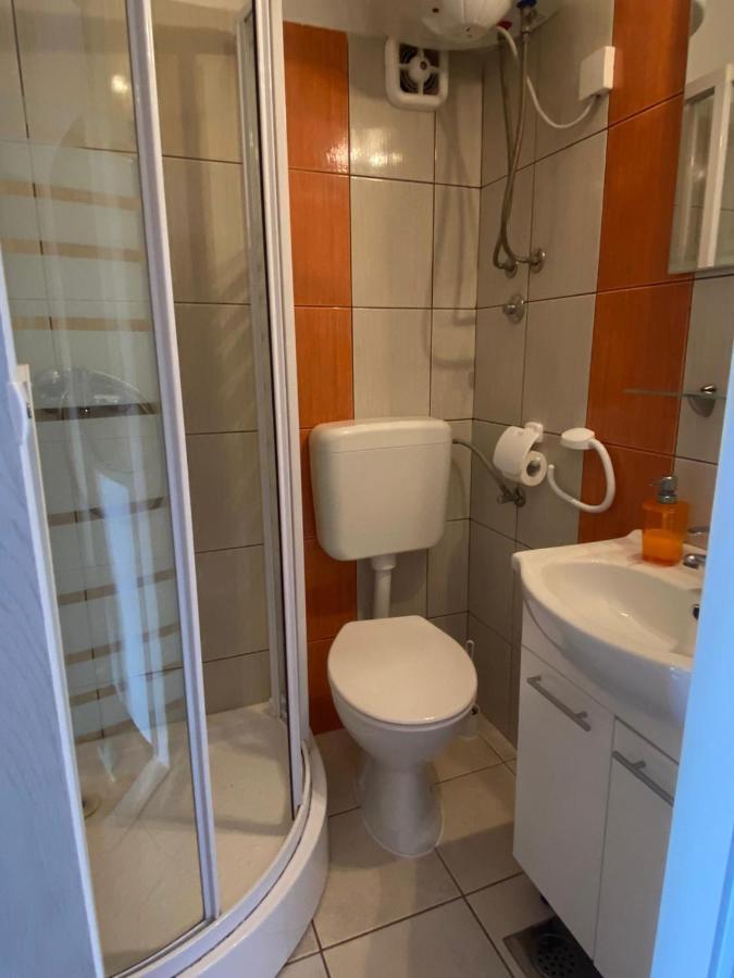 Apartmani Dana ซูโกชัน ภายนอก รูปภาพ