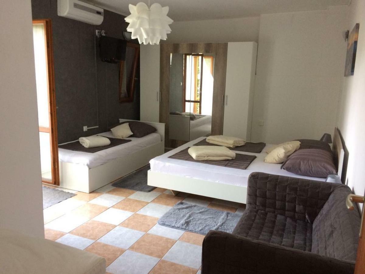 Apartmani Dana ซูโกชัน ภายนอก รูปภาพ