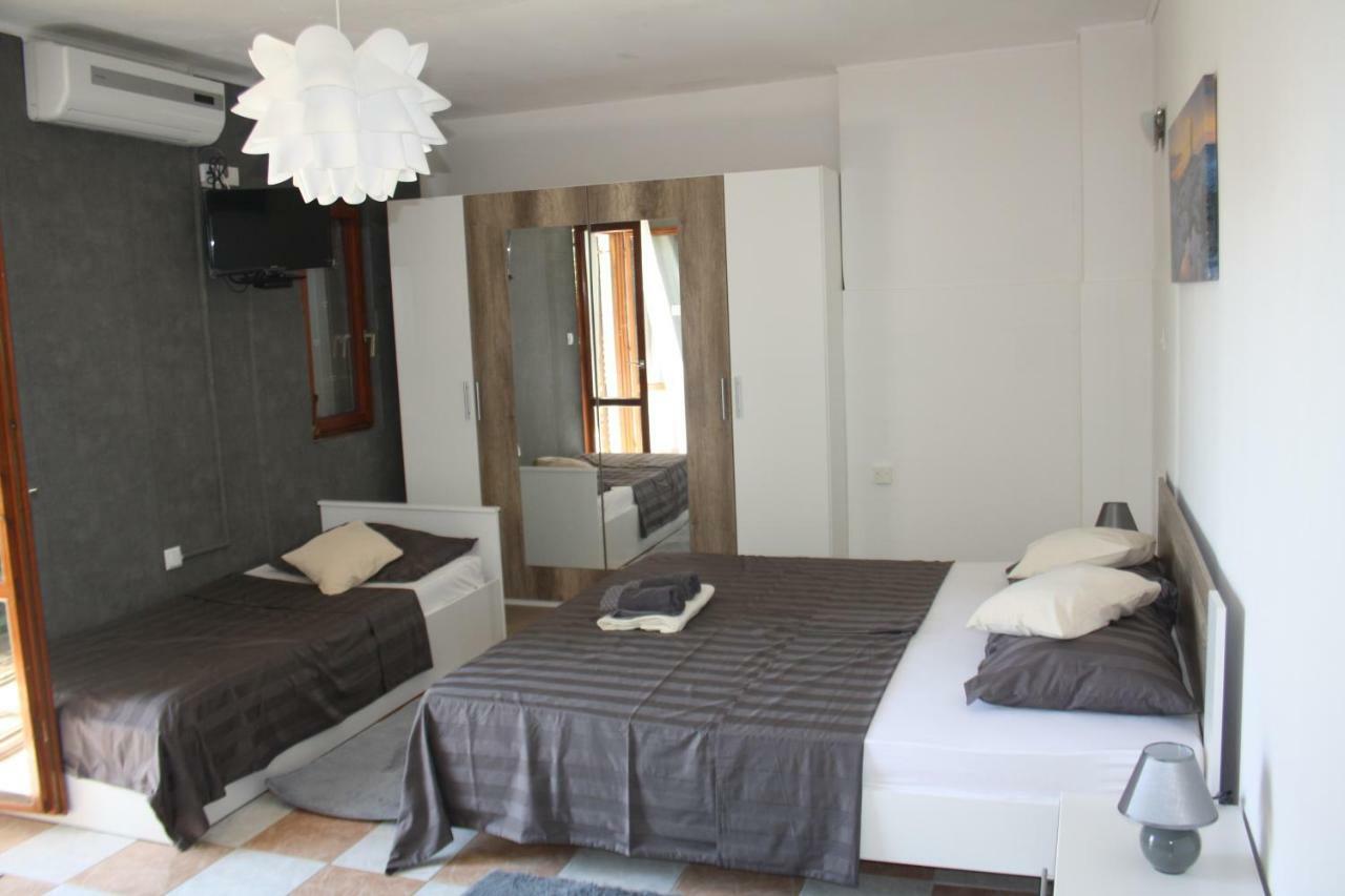 Apartmani Dana ซูโกชัน ภายนอก รูปภาพ